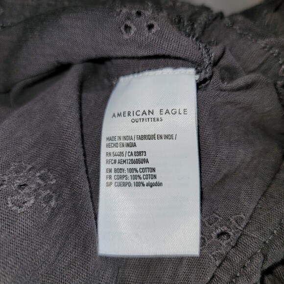 American Eagle Eyelet Crop Top Size Medium - Picture 4 of 4
